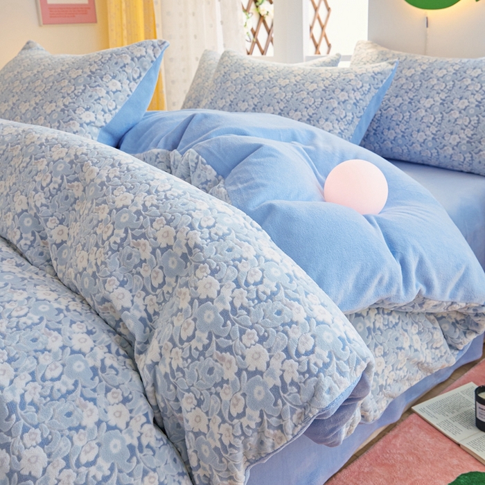 菡宝 【第一批】2025雕花绒牛奶绒四件套-邦尼兔-支持定做定制尺寸 蔓朵蓝