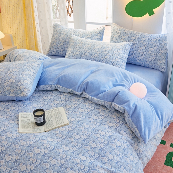 91家纺网 家纺一手货源 找家纺 菡宝 【第一批】2025雕花绒牛奶绒四件套-邦尼兔-支持定做定制尺寸 蔓朵蓝