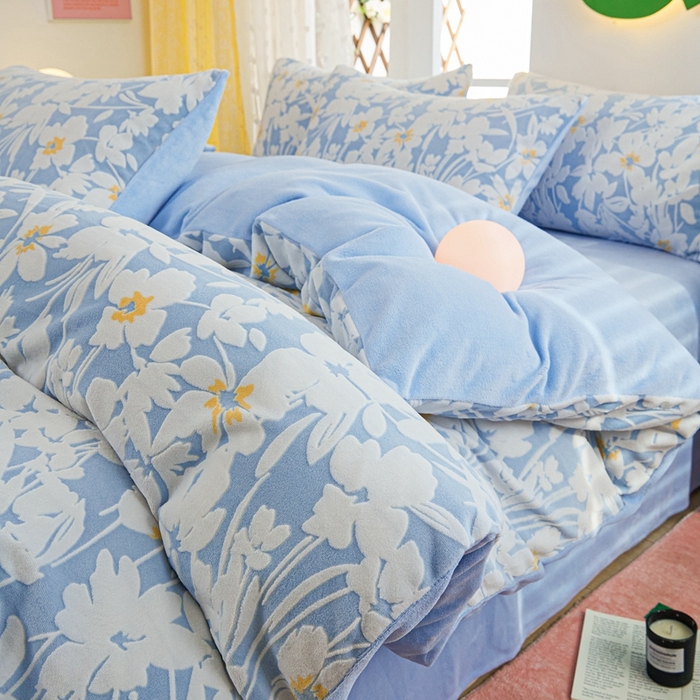 菡宝 【第一批】2025雕花绒牛奶绒四件套-邦尼兔-支持定做定制尺寸 笙如夏花蓝