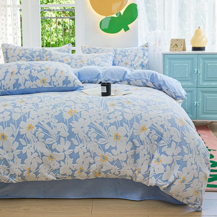 91家纺网 家纺一手货源 找家纺 菡宝 【第一批】2025雕花绒牛奶绒四件套-邦尼兔-支持定做定制尺寸 笙如夏花蓝