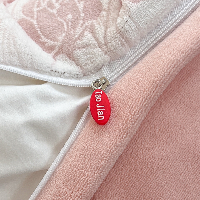 91家纺网 家纺一手货源 找家纺 菡宝 【第一批】2025雕花绒牛奶绒四件套-邦尼兔-支持定做定制尺寸 玫瑰花香粉