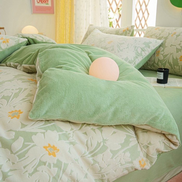 91家纺网 家纺一手货源 找家纺 菡宝 【第一批】2025雕花绒牛奶绒四件套-邦尼兔-支持定做定制尺寸 笙如夏花绿