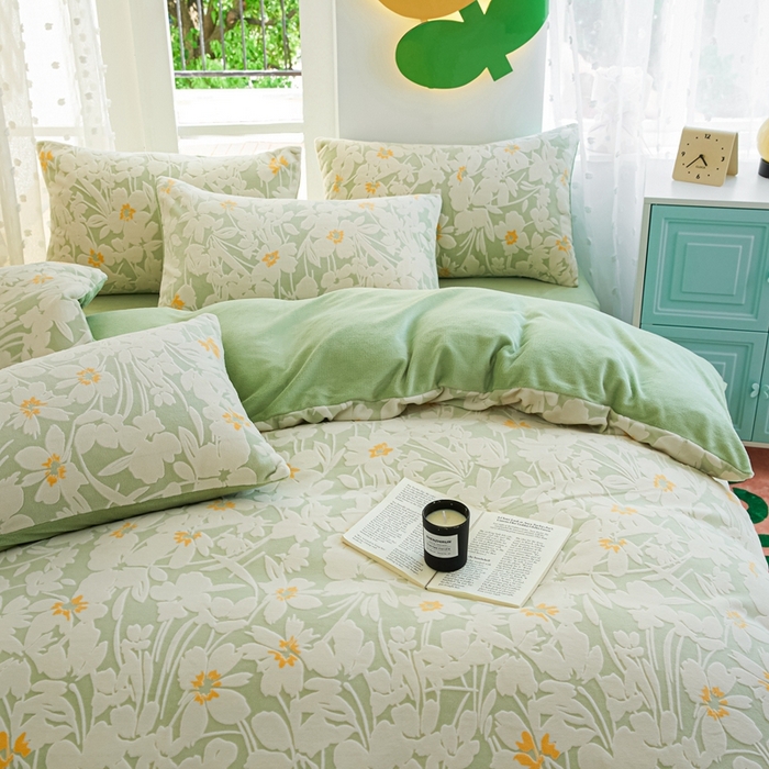 91家纺网 家纺一手货源 找家纺 菡宝 【第一批】2025雕花绒牛奶绒四件套-邦尼兔-支持定做定制尺寸 笙如夏花绿