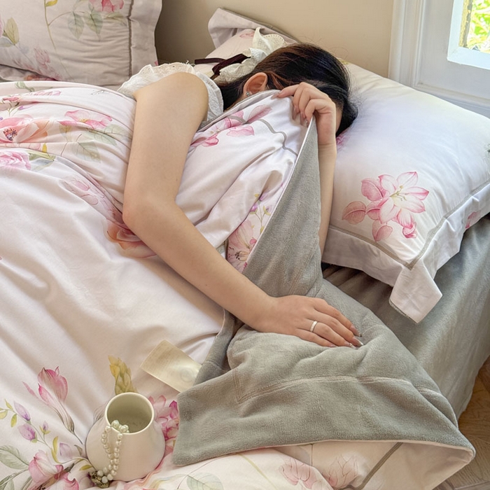 91家纺网 家纺一手货源 找家纺 7V 2025新款纯棉加绒四件套 兰馨