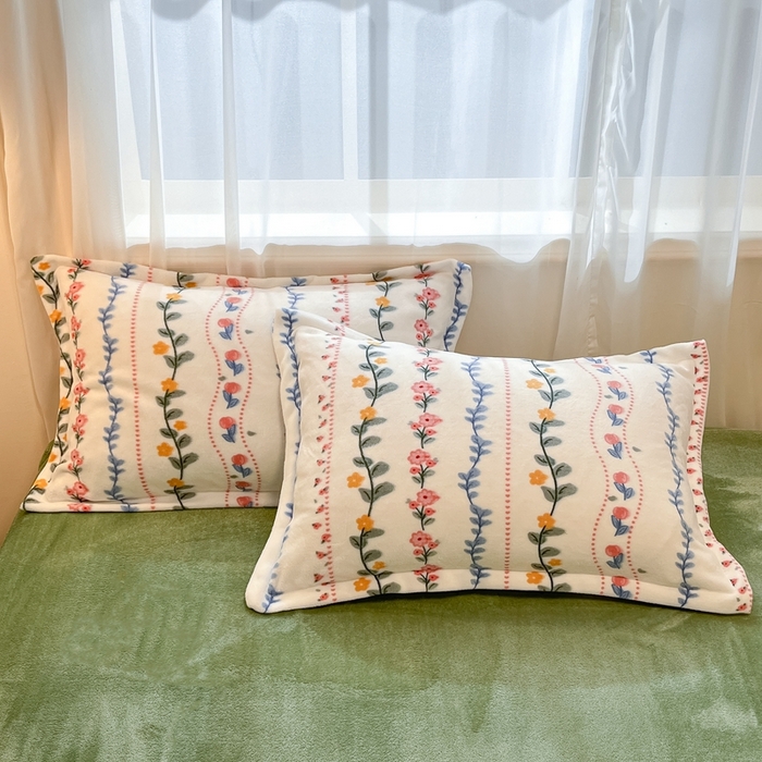 91家纺网 家纺一手货源 找家纺 川悦生活 【提供买家秀】2025新款高克重牛奶绒四件套-系列二 花意