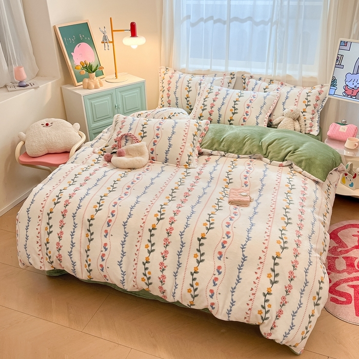 91家纺网 家纺一手货源 找家纺 川悦生活 【提供买家秀】2025新款高克重牛奶绒四件套-系列二 花意