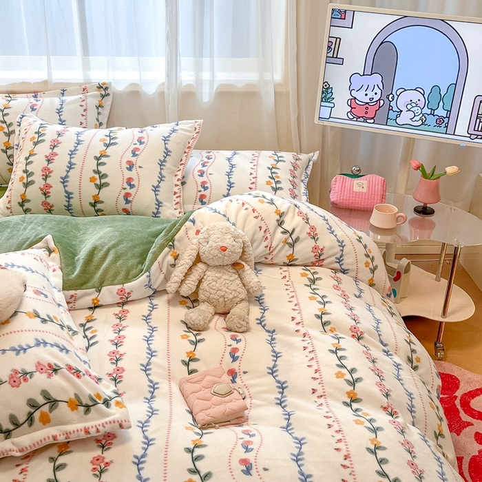 91家纺网 家纺一手货源 找家纺 川悦生活 【提供买家秀】2025新款高克重牛奶绒四件套-系列二 花意