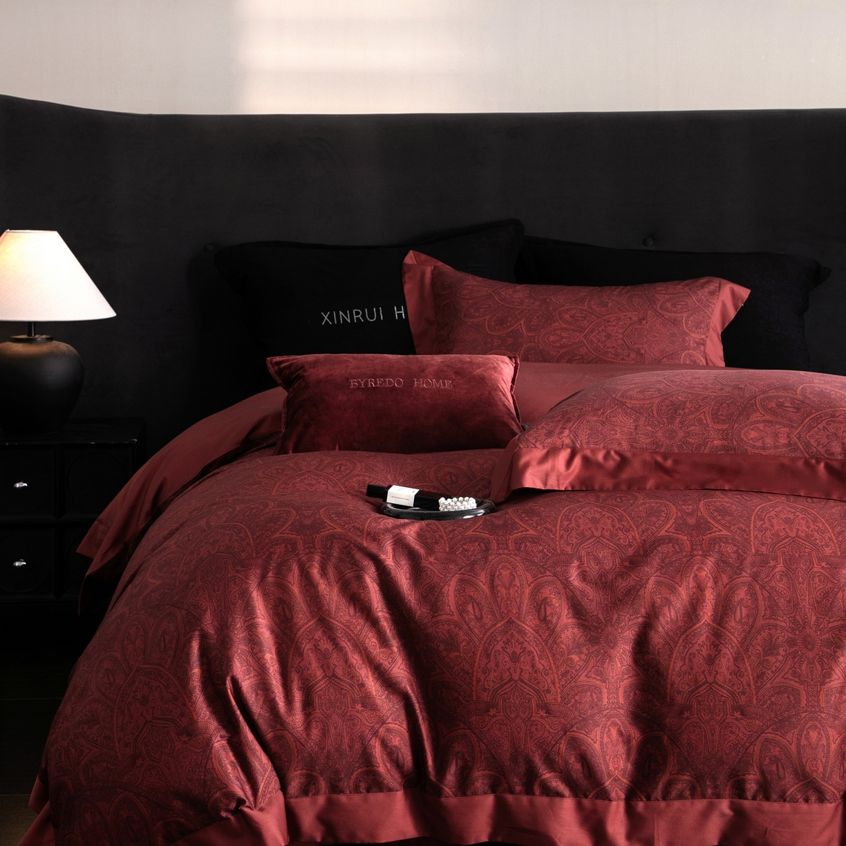 91家纺网 家纺一手货源 找家纺 （总）馨蕊家居 2025新款秋冬新品高奢简约活性数码印花四件套-柏林