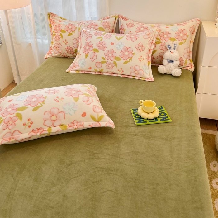 91家纺网 家纺一手货源 找家纺 川悦生活 2025新款高克重牛奶绒四件套-系列二 暖安花