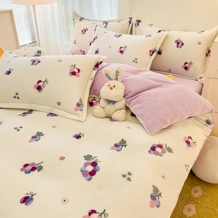 91家纺网 家纺一手货源 找家纺 川悦生活 2025新款高克重牛奶绒四件套-系列二 葡萄庄园