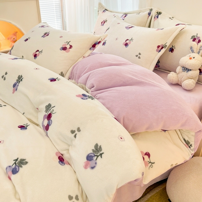 91家纺网 家纺一手货源 找家纺 川悦生活 2025新款高克重牛奶绒四件套-系列二 葡萄庄园