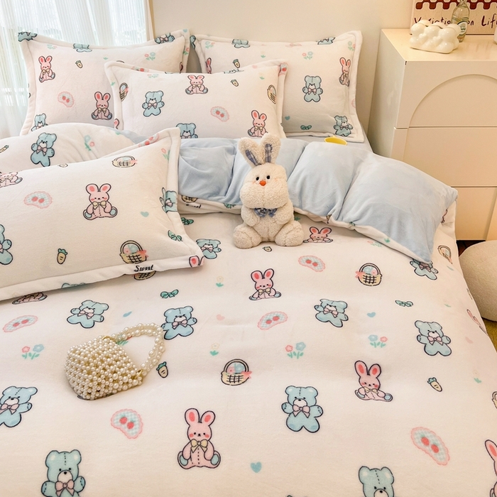 91家纺网 家纺一手货源 找家纺 川悦生活 2025新款高克重牛奶绒四件套-系列二 少女日志-蓝