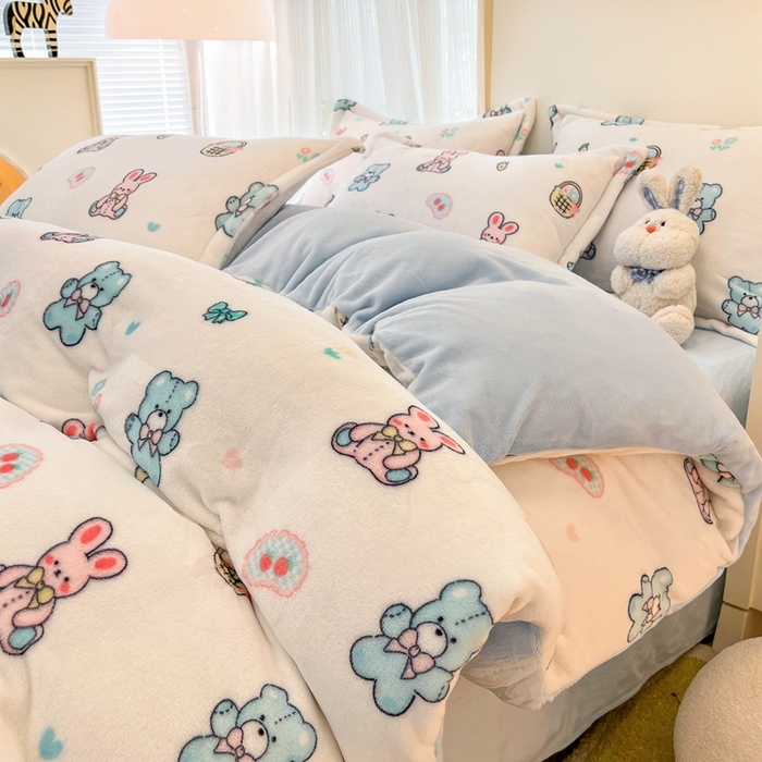 91家纺网 家纺一手货源 找家纺 川悦生活 2025新款高克重牛奶绒四件套-系列二 少女日志-蓝