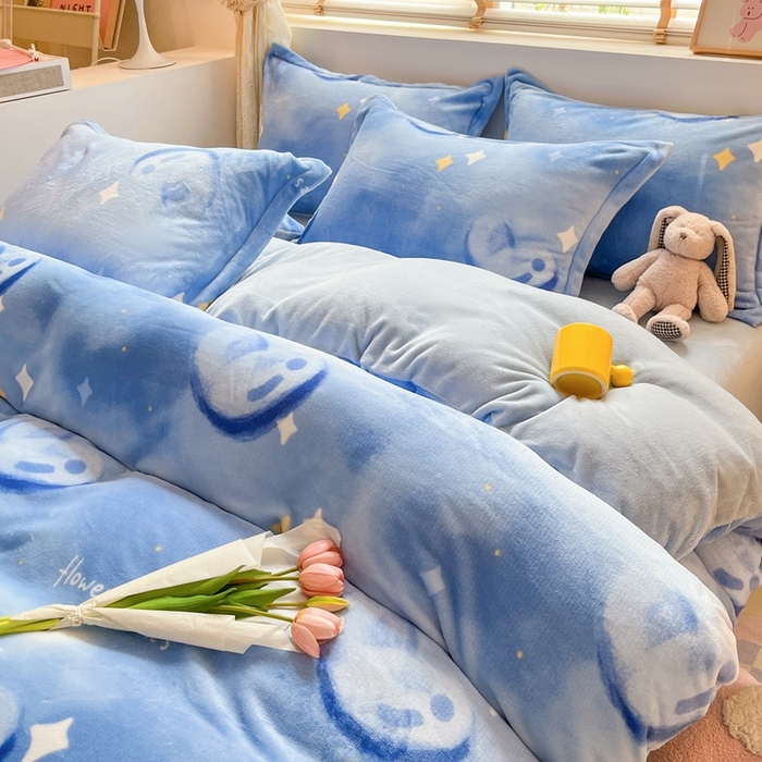 91家纺网 家纺一手货源 找家纺 川悦生活 2025新款高克重牛奶绒四件套-系列二 微笑爱心