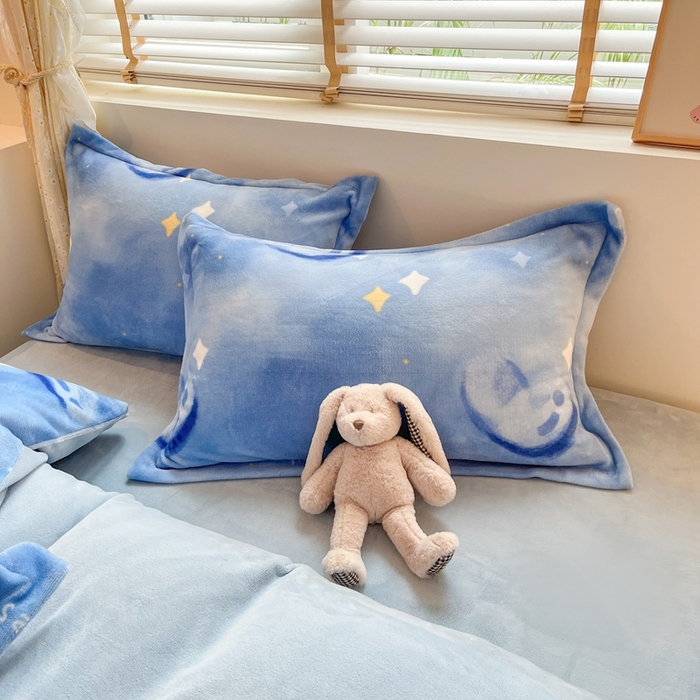 91家纺网 家纺一手货源 找家纺 川悦生活 2025新款高克重牛奶绒四件套-系列二 微笑爱心