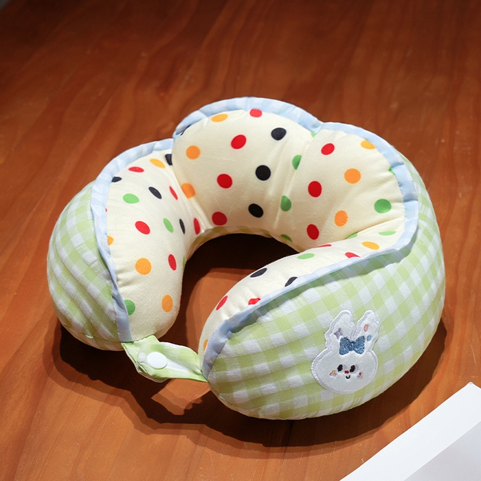 91家纺网 家纺一手货源 找家纺 （总）仟亿莱 2025新款泡泡纱驼峰波点格子U型枕