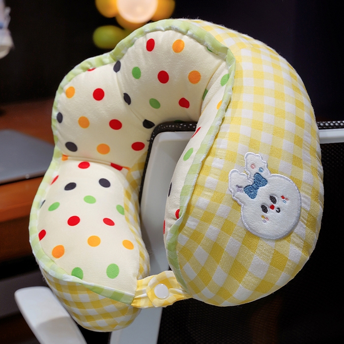 91家纺网 家纺一手货源 找家纺 仟亿莱 2025新款泡泡纱驼峰波点格子U型枕 驼峰黄格波点