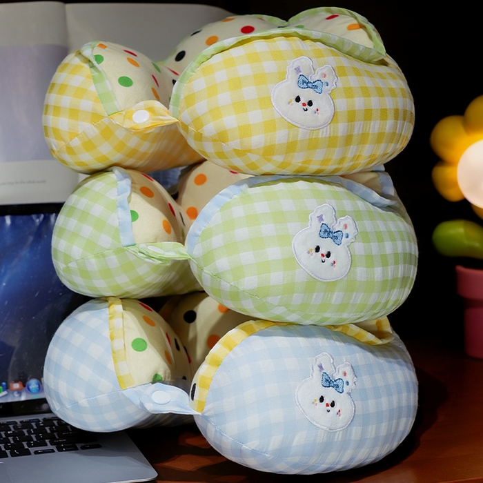 91家纺网 家纺一手货源 找家纺 仟亿莱 2025新款泡泡纱驼峰波点格子U型枕 驼峰绿格波点