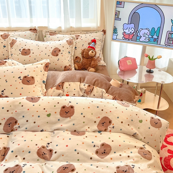 91家纺网 家纺一手货源 找家纺 川悦生活 2025新款高克重牛奶绒四件套-系列二 小熊仔仔