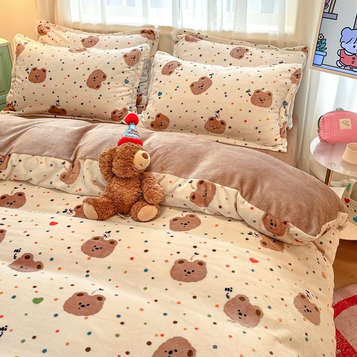 91家纺网 家纺一手货源 找家纺 川悦生活 2025新款高克重牛奶绒四件套-系列二 小熊仔仔