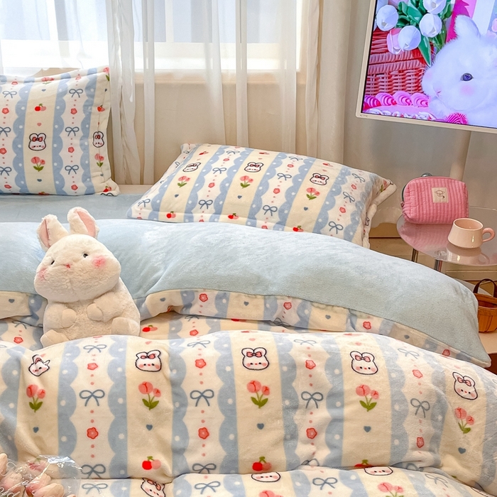 91家纺网 家纺一手货源 找家纺 川悦生活 2025新款高克重牛奶绒四件套-系列二 心心蜜兔