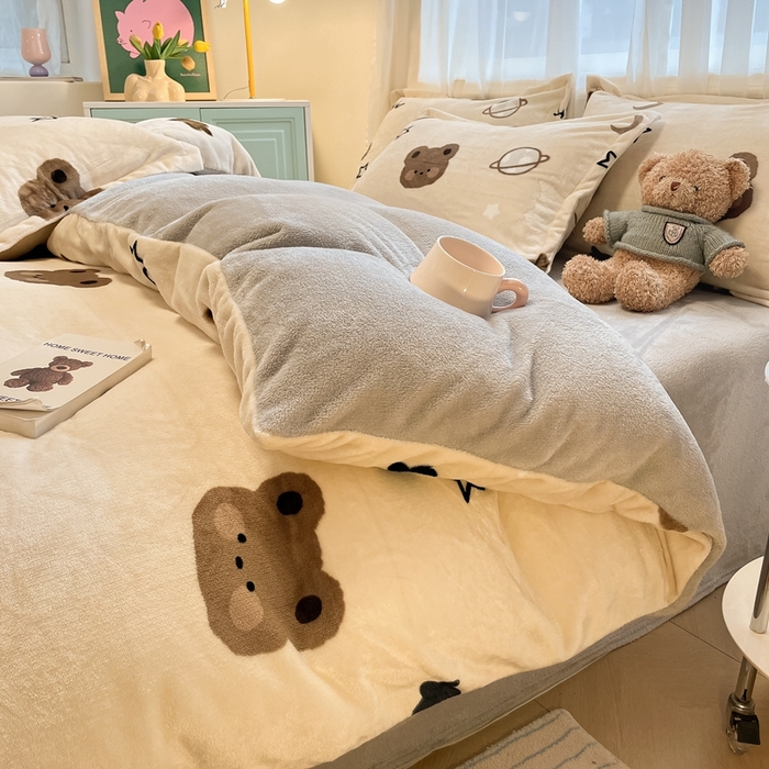 川悦生活 2025新款高克重牛奶绒四件套-系列二 星际小熊