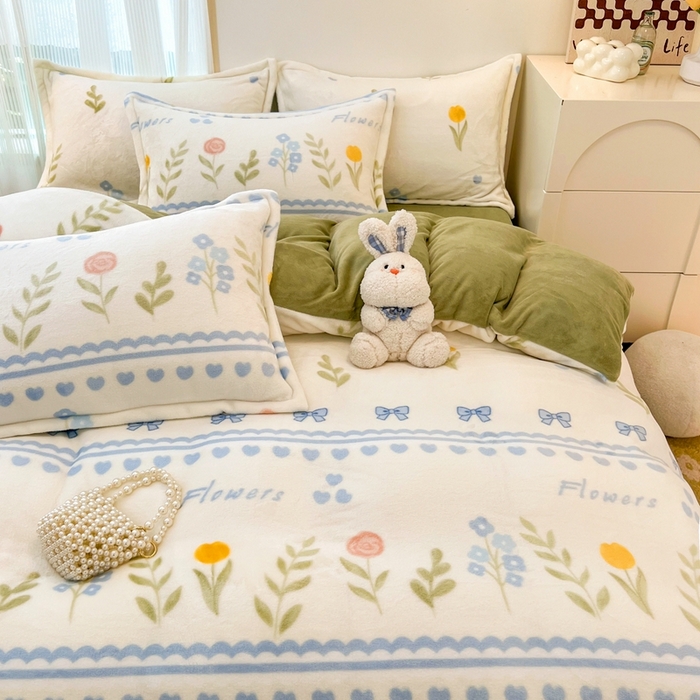 91家纺网 家纺一手货源 找家纺 川悦生活 2025新款高克重牛奶绒四件套-系列二 幸福花田-绿