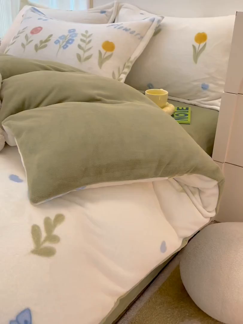 91家纺网 家纺一手货源 找家纺 川悦生活 2025新款高克重牛奶绒四件套-系列二 幸福花田-绿