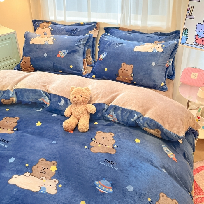 91家纺网 家纺一手货源 找家纺 川悦生活 2025新款高克重牛奶绒四件套-系列二 月亮熊仔