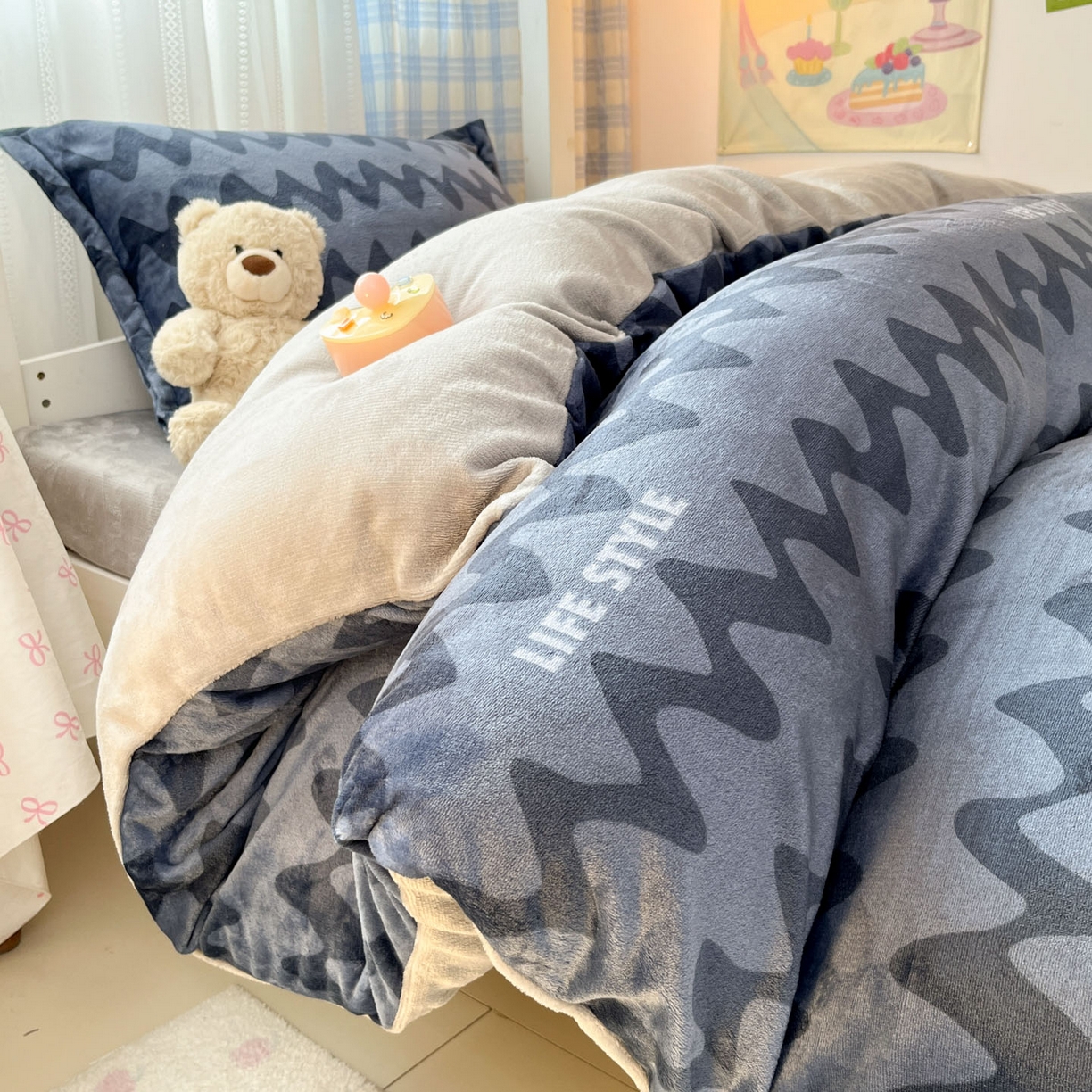 91家纺网 家纺一手货源 找家纺 （总）川悦生活 2025新款加厚保暖高克重牛奶绒宿舍三件套