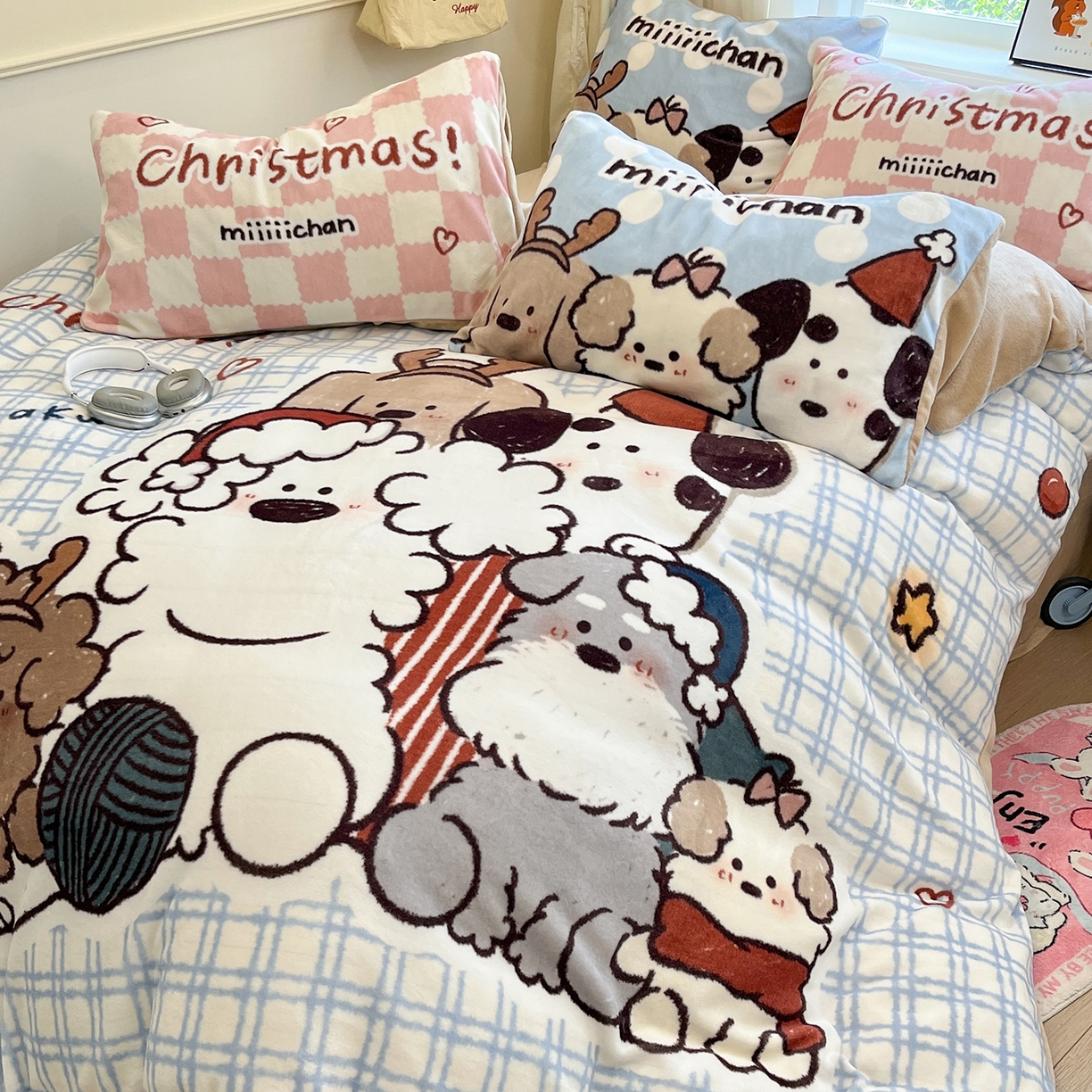91家纺网 家纺一手货源 找家纺 金爱家 2025新品A类正版授权miiiiichan咪酱大版卡通数码印花加厚牛奶绒系列四件套 绒大版-咪酱冬日派对