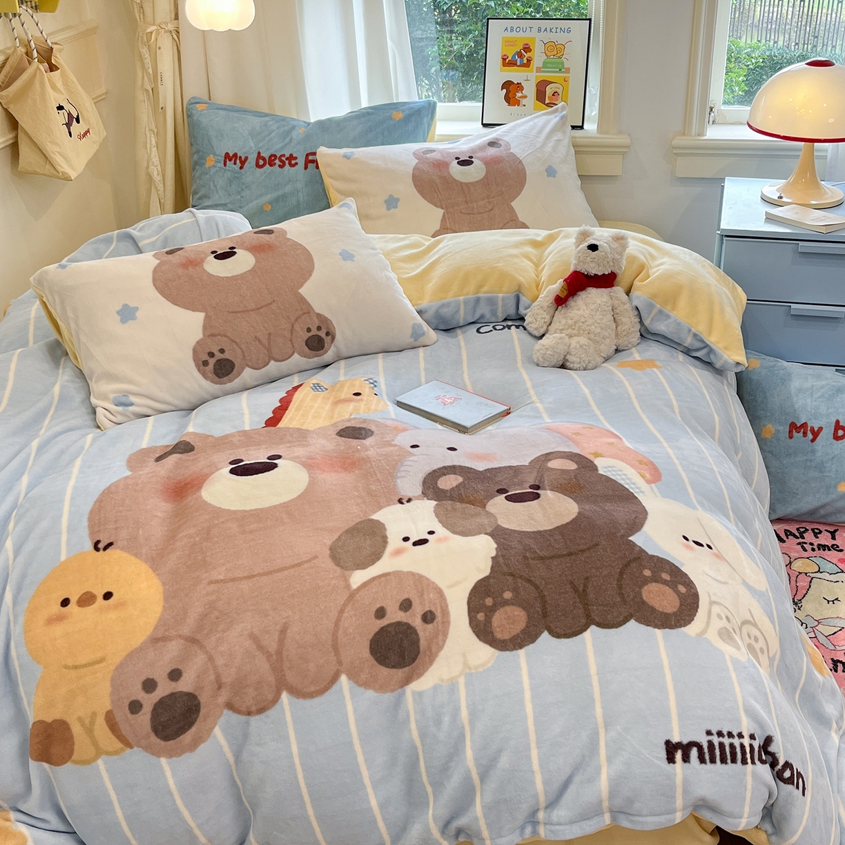 91家纺网 家纺一手货源 找家纺 金爱家 2025新品A类正版授权miiiiichan咪酱大版卡通数码印花加厚牛奶绒系列四件套 绒大版-咪酱奶油伙伴