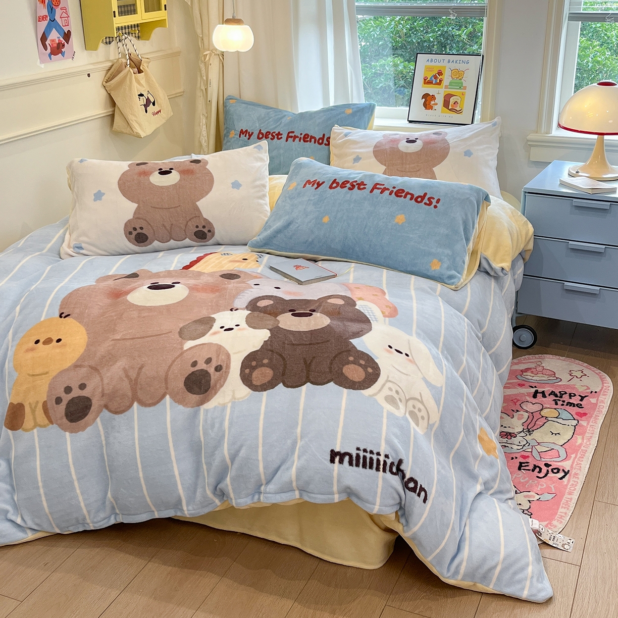 91家纺网 家纺一手货源 找家纺 金爱家 2025新品A类正版授权miiiiichan咪酱大版卡通数码印花加厚牛奶绒系列四件套 绒大版-咪酱奶油伙伴