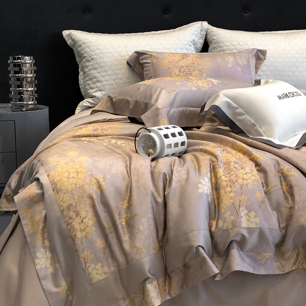 91家纺网 家纺一手货源 找家纺 佳汐蓝家纺 2025新款法式浪漫花卉超细旦天丝棉磨毛系列四件套-热淇淋 冬日花园