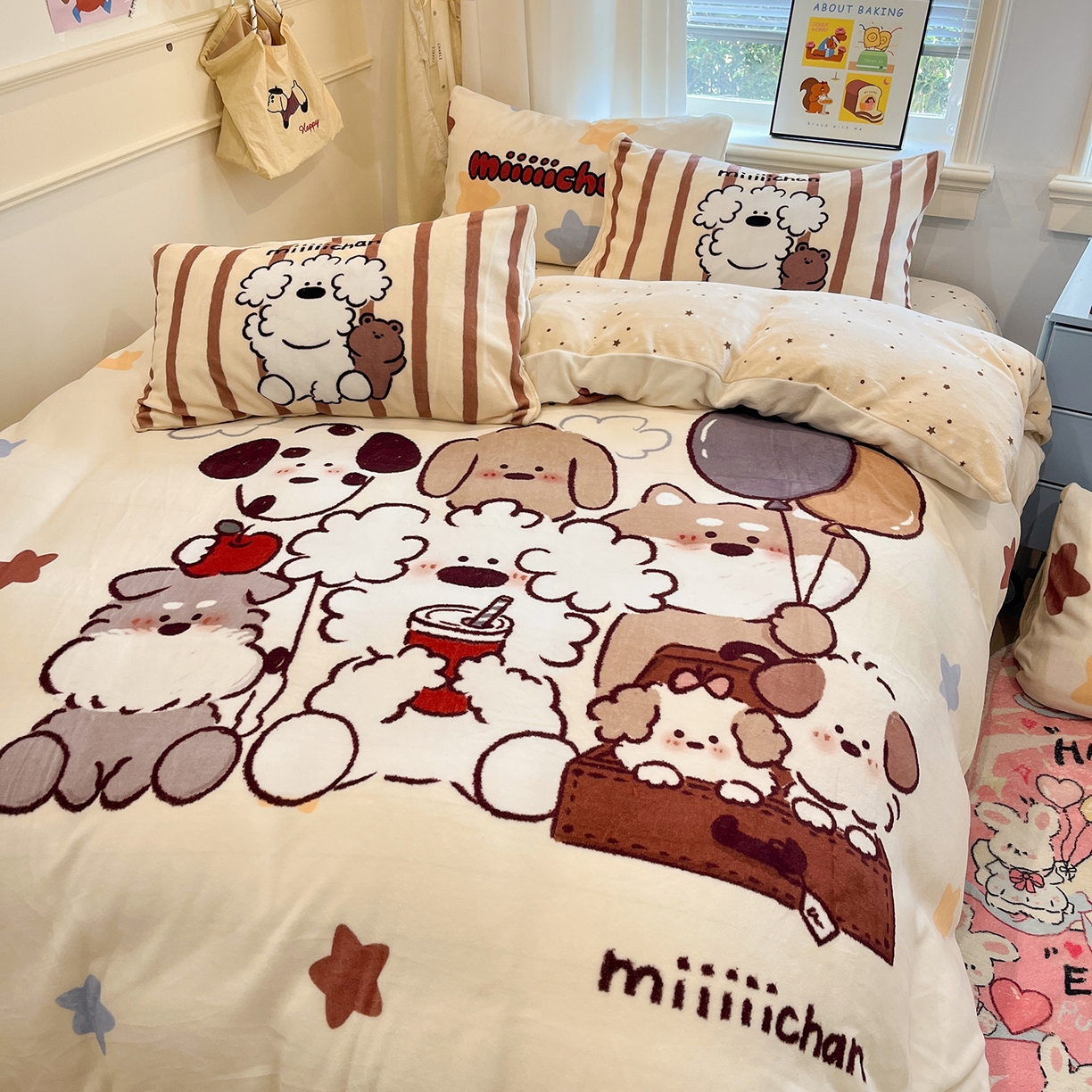 91家纺网 家纺一手货源 找家纺 金爱家 2025新品A类正版授权miiiiichan咪酱大版卡通数码印花加厚牛奶绒系列四件套 绒大版-咪酱星愿小狗