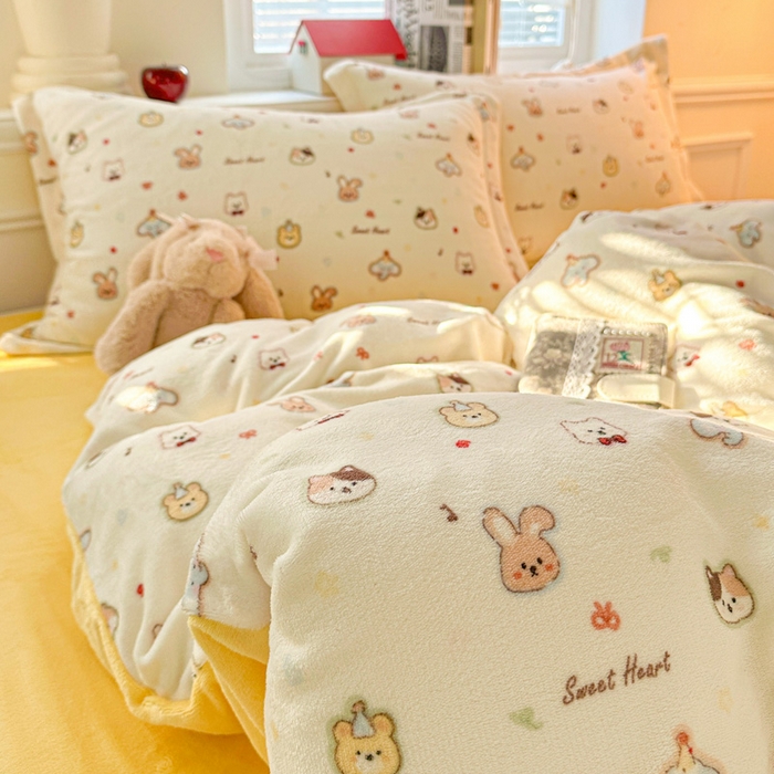 91家纺网 家纺一手货源 找家纺 （总）卡普 2025新款牛奶绒印花四件套