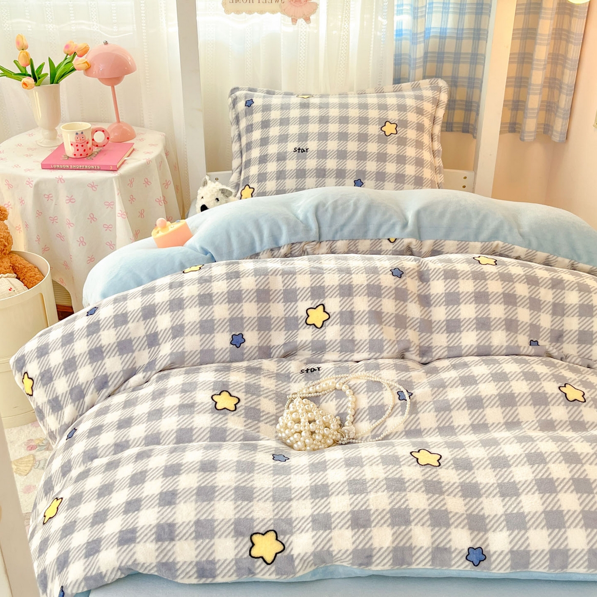 91家纺网 家纺一手货源 找家纺 川悦生活 2025新款加厚保暖高克重牛奶绒宿舍三件套 简空星号