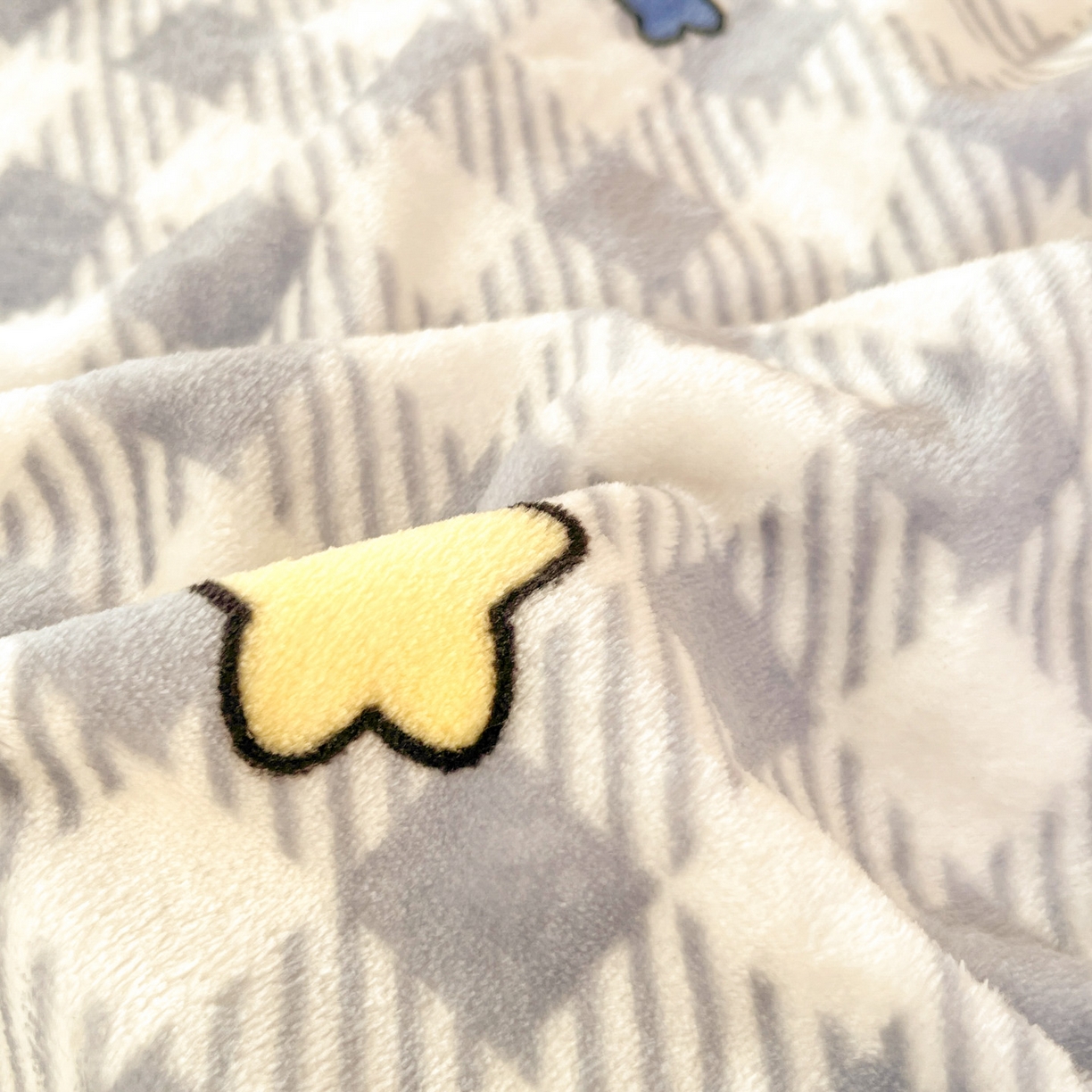 91家纺网 家纺一手货源 找家纺 川悦生活 2025新款加厚保暖高克重牛奶绒宿舍三件套 简空星号