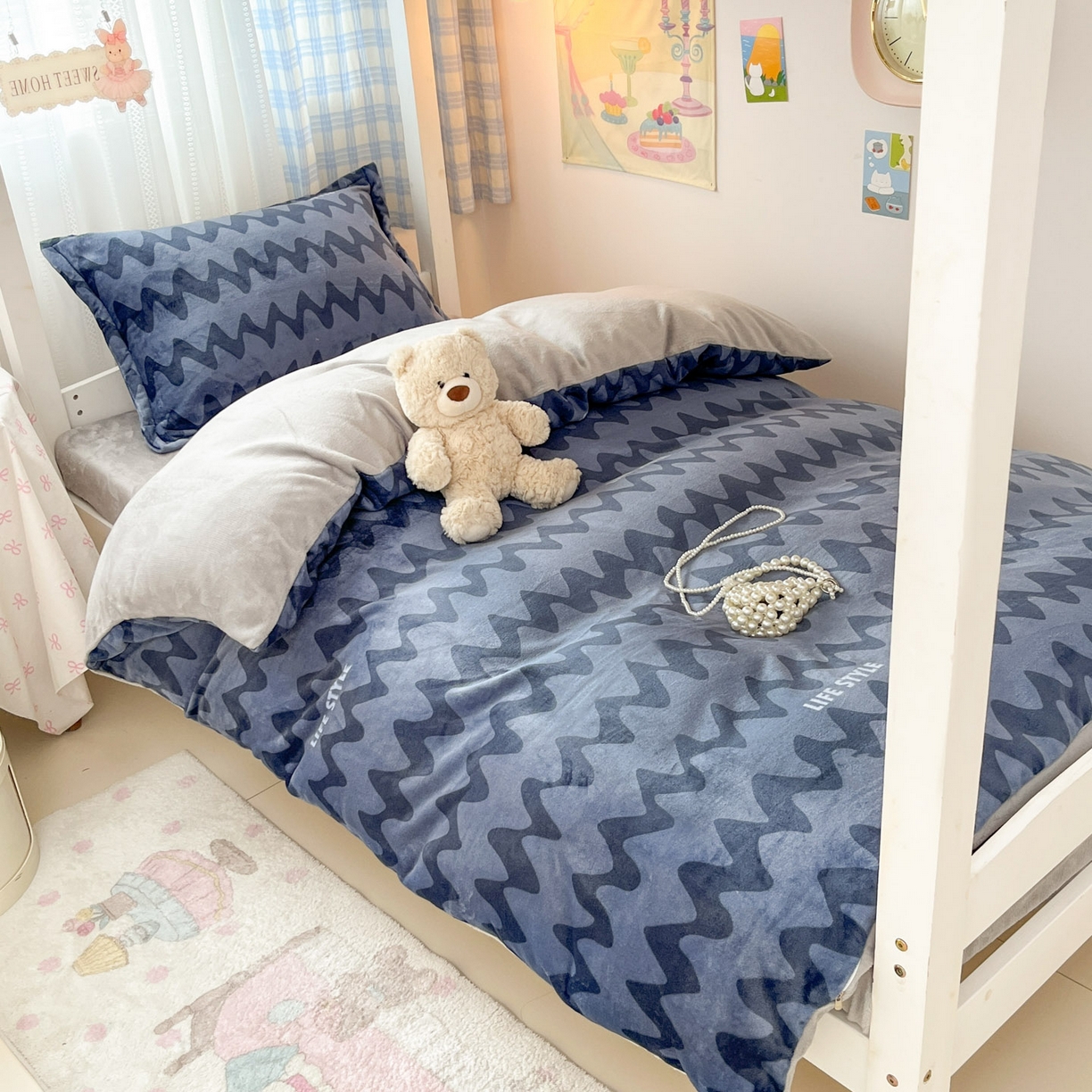 91家纺网 家纺一手货源 找家纺 川悦生活 2025新款加厚保暖高克重牛奶绒宿舍三件套 简一轻蓝