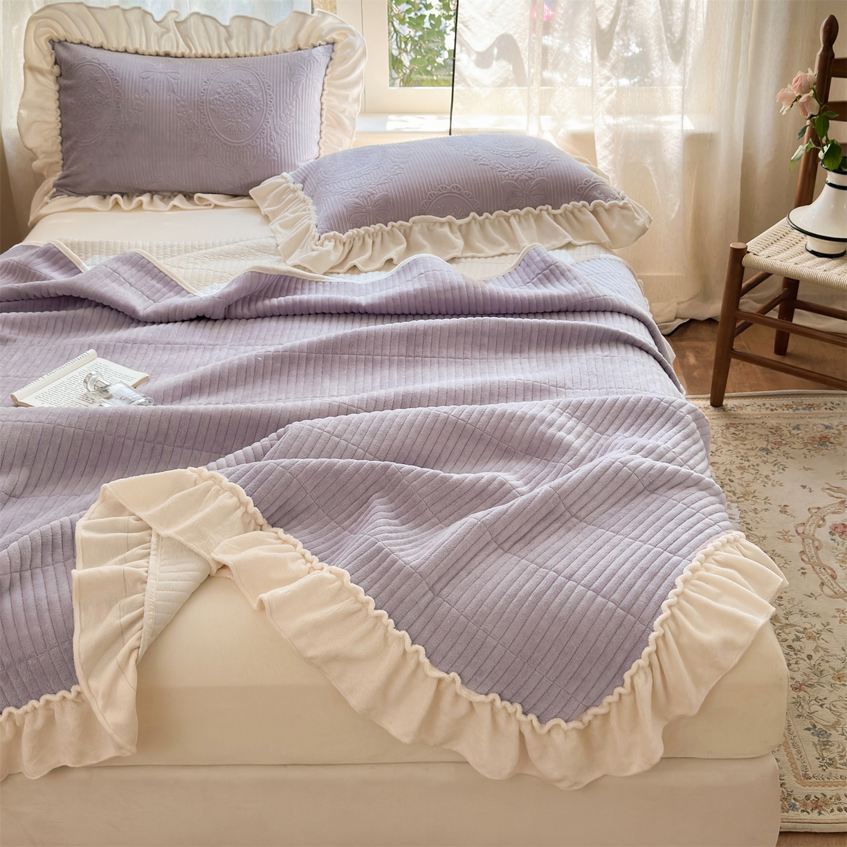 91家纺网 家纺一手货源 找家纺 乐野家居 2025年新款轻法式甜心蝴蝶结高克重提花牛奶绒床盖四件套 甜心蝴蝶结-紫