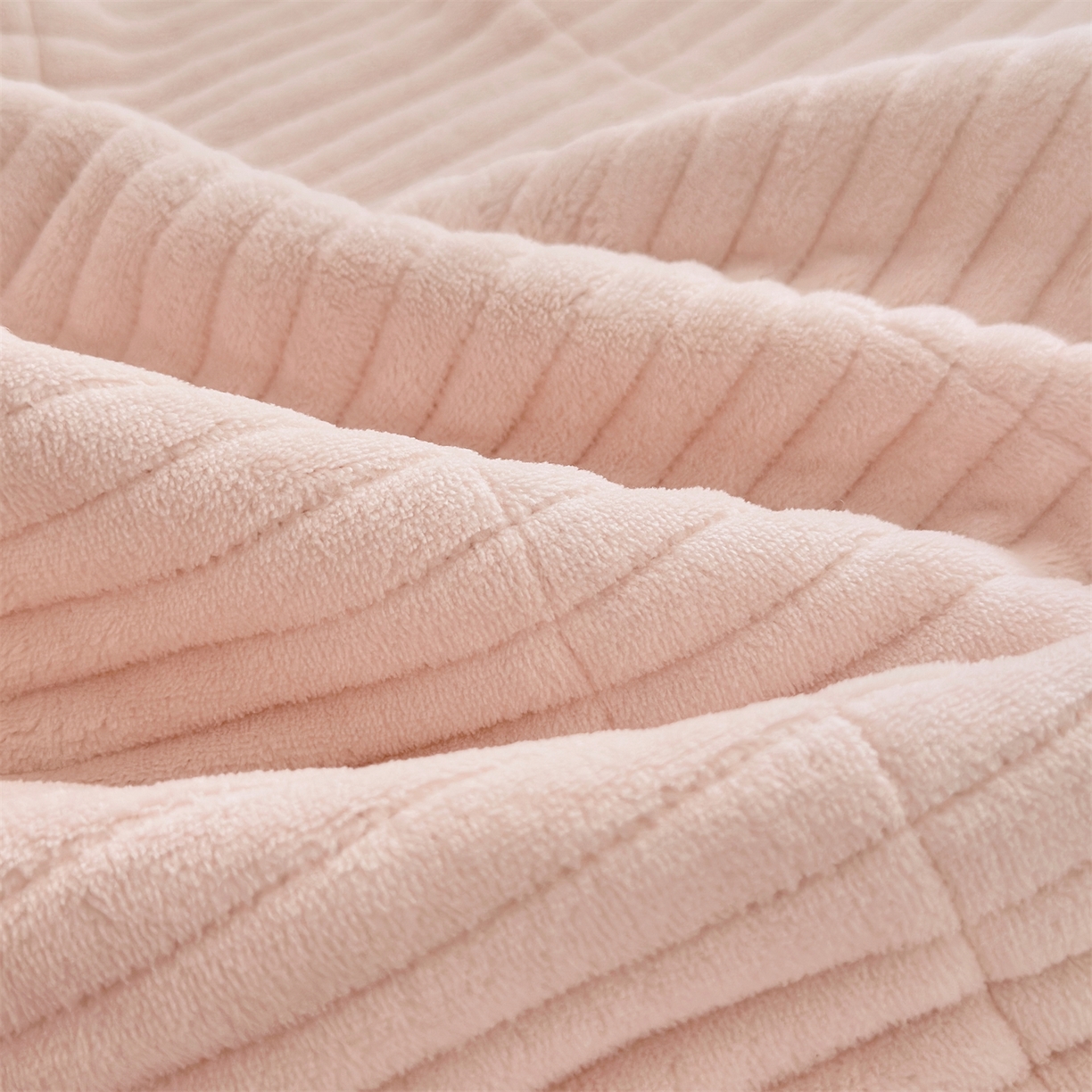 91家纺网 家纺一手货源 找家纺 乐野家居 2025年新款轻法式甜心蝴蝶结高克重提花牛奶绒床盖四件套 甜心蝴蝶结-粉