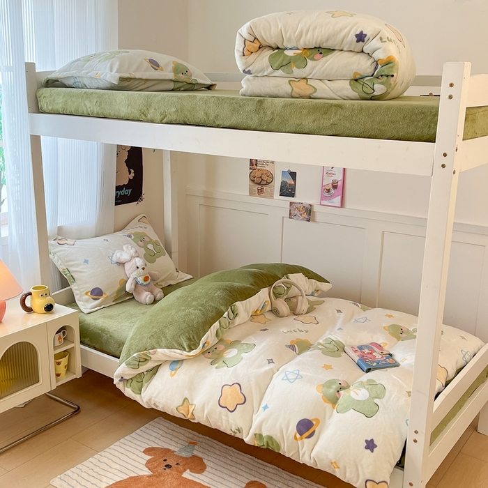 91家纺网 家纺一手货源 找家纺 川悦生活 2025新款加厚保暖高克重牛奶绒宿舍三件套 奶星恐龙