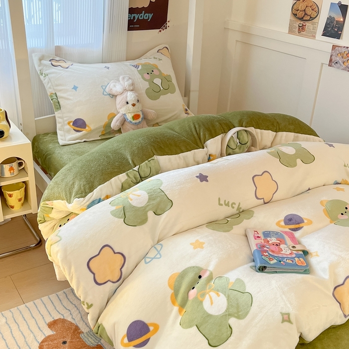 91家纺网 家纺一手货源 找家纺 川悦生活 2025新款加厚保暖高克重牛奶绒宿舍三件套 奶星恐龙