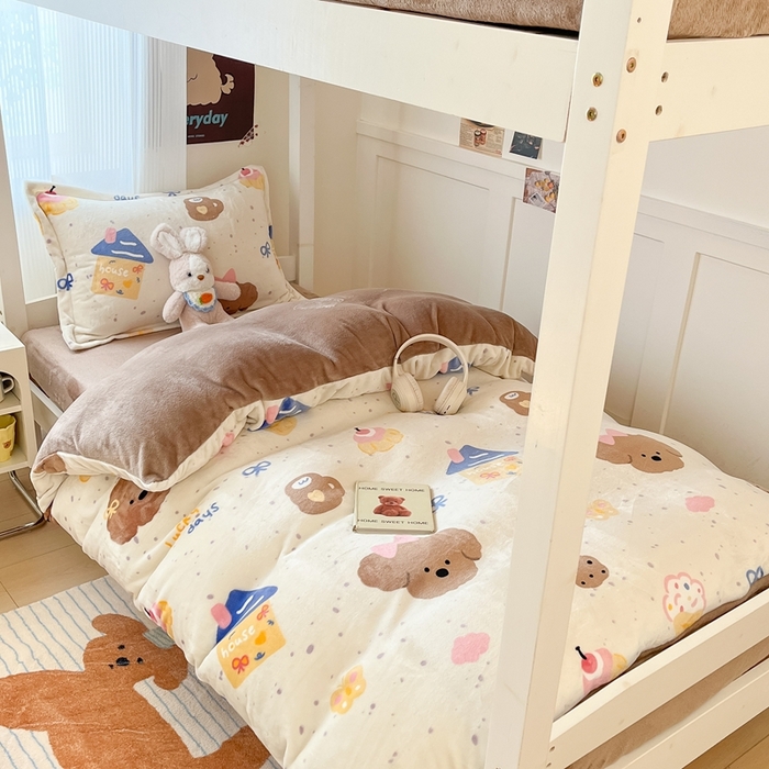 91家纺网 家纺一手货源 找家纺 川悦生活 2025新款加厚保暖高克重牛奶绒宿舍三件套 奶油噗妮-咖