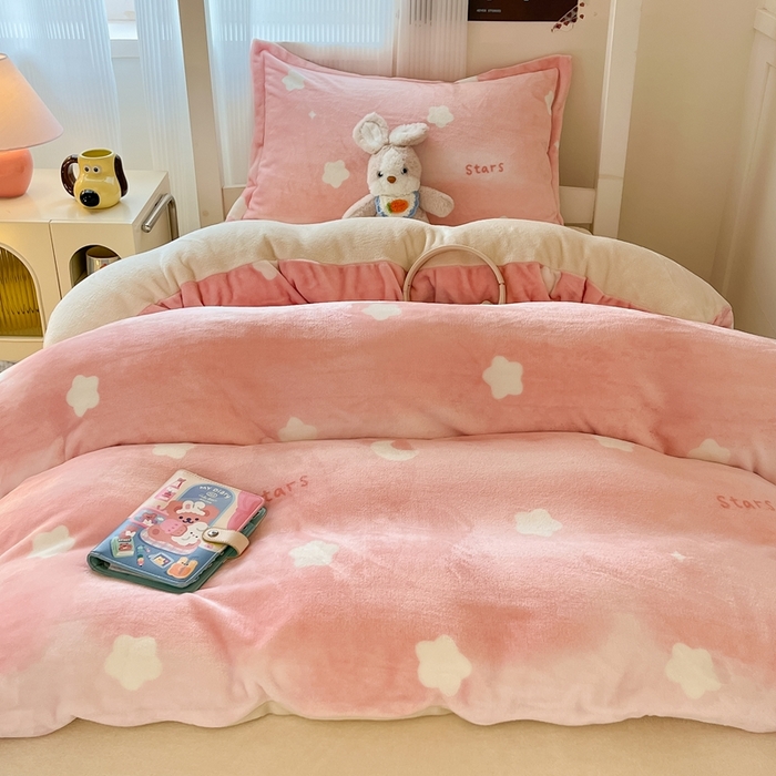 91家纺网 家纺一手货源 找家纺 川悦生活 2025新款加厚保暖高克重牛奶绒宿舍三件套 暖星星-奶黄