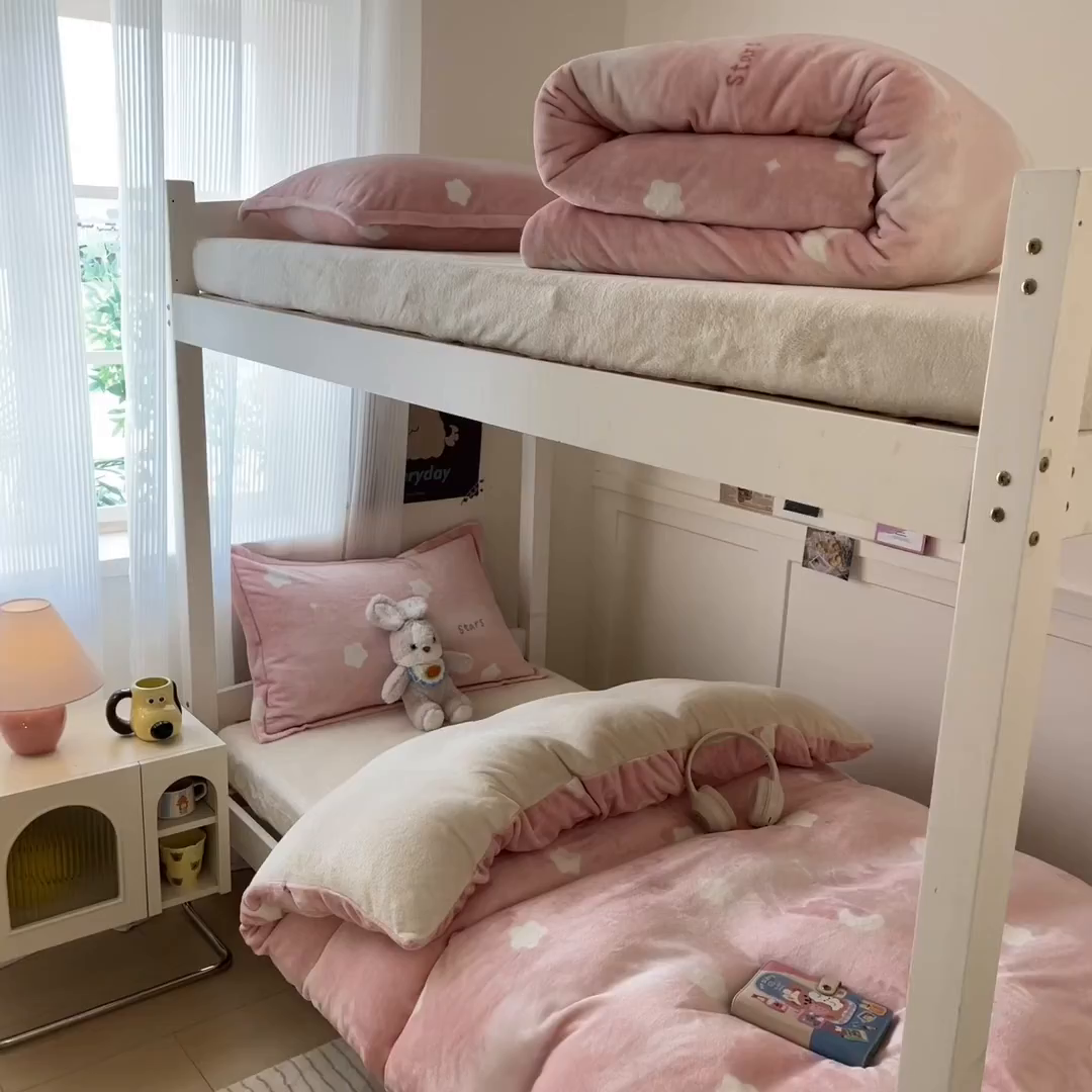 91家纺网 家纺一手货源 找家纺 川悦生活 2025新款加厚保暖高克重牛奶绒宿舍三件套 暖星星-奶黄