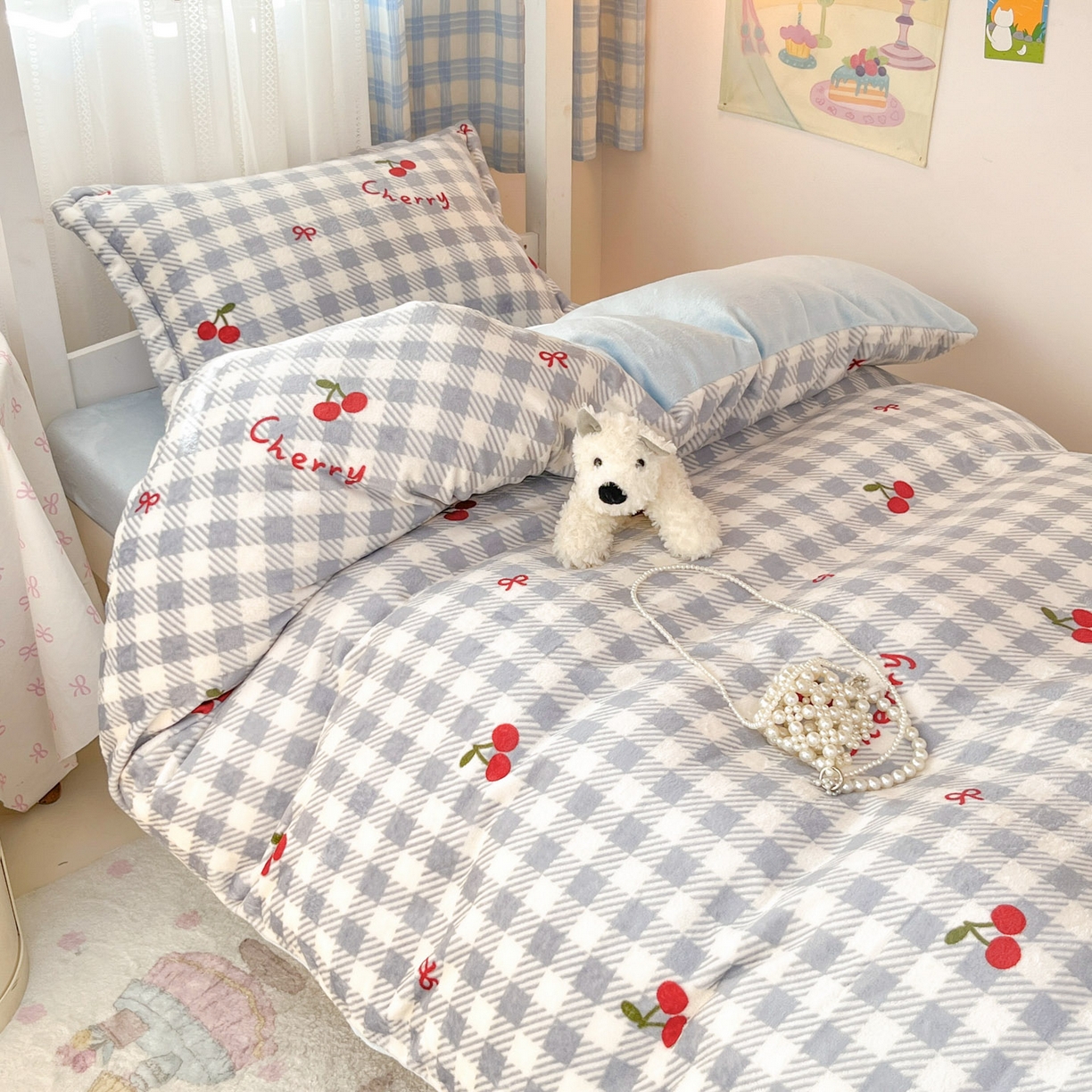 91家纺网 家纺一手货源 找家纺 川悦生活 2025新款加厚保暖高克重牛奶绒宿舍三件套 青天车厘