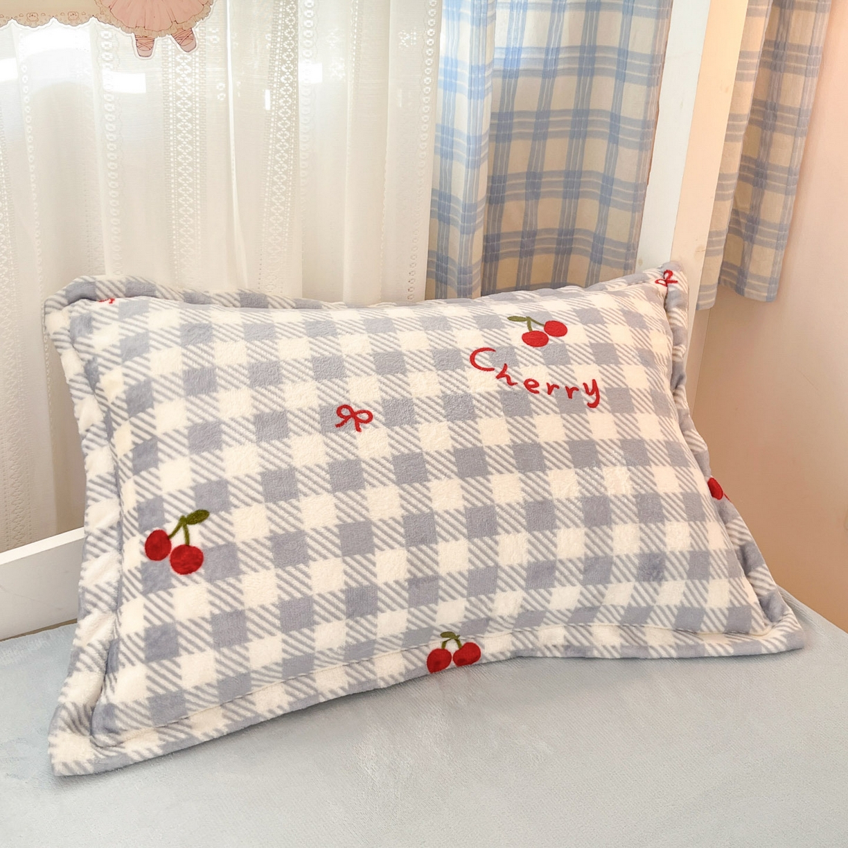 91家纺网 家纺一手货源 找家纺 川悦生活 2025新款加厚保暖高克重牛奶绒宿舍三件套 青天车厘