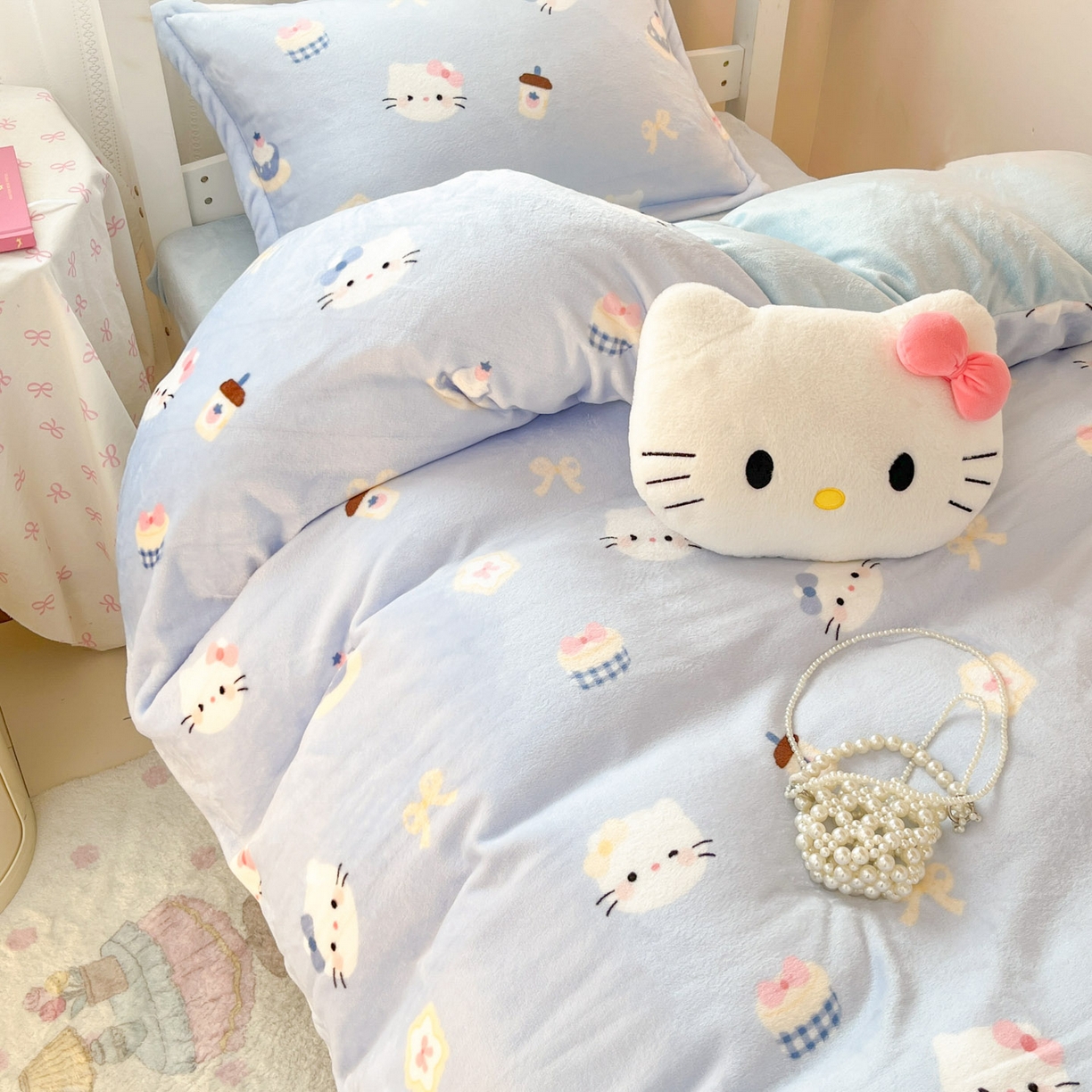 91家纺网 家纺一手货源 找家纺 川悦生活 2025新款加厚保暖高克重牛奶绒宿舍三件套 晴空小喵