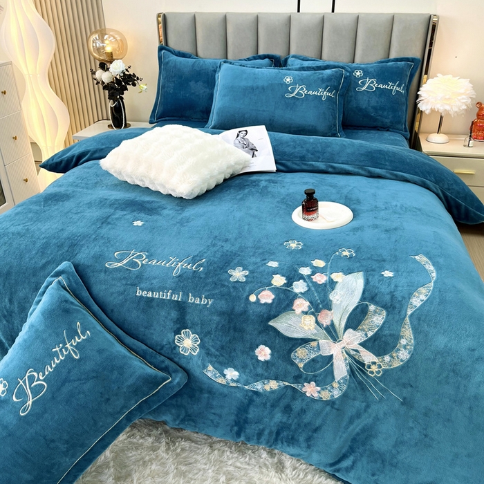 91家纺网 家纺一手货源 找家纺 （总）鑫利来家纺 2025新款简约牛奶绒绣花四件套-铃兰系列